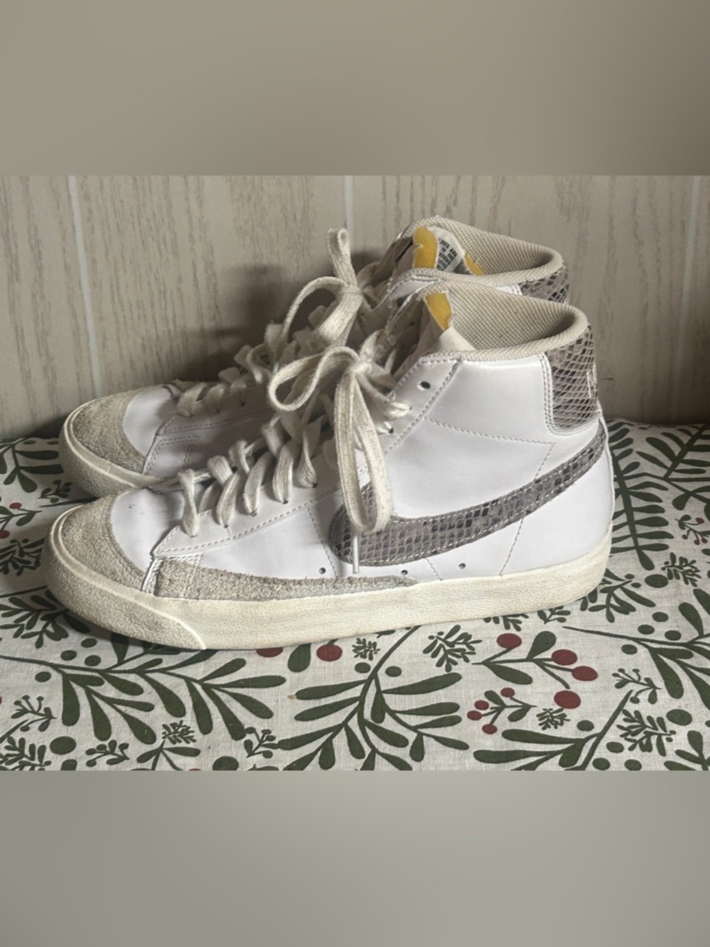 Nike Blazer Mid '77 Vintage "Snakeskin Swoosh Size 7 - Picture 6 of 10